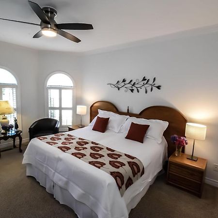 Graystone Bed & Breakfast 나이아가라온더레이크 외부 사진