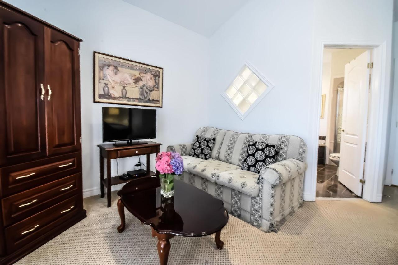 Graystone Bed & Breakfast 나이아가라온더레이크 외부 사진
